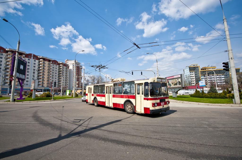 Apartment Lev Tolstoi Kişinev Dış mekan fotoğraf